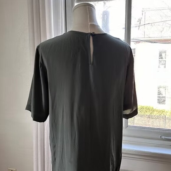 The Fort York T-Shirt Dress - Picture 2 of 3